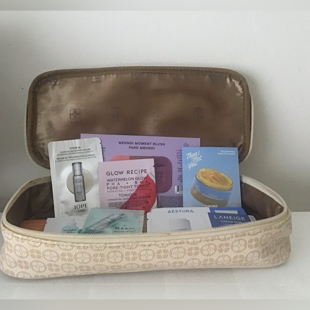 IMAN cosmetic, beauty travel case with free 10 piece